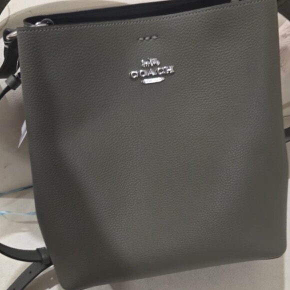 Nwt Coach large Town bucket bag in real leather olive green and silver - Picture 9 of 12